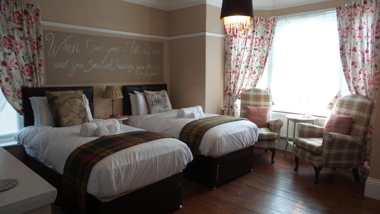 Bed and Breakfast Hooray Henrys Sheringham Exteriér fotografie